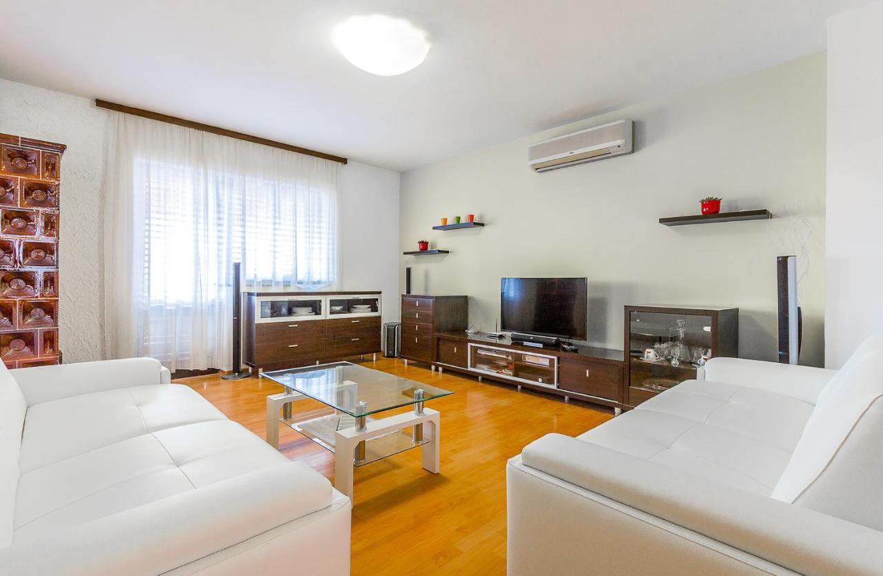 Holiday Home Villa PUY 객실 사진